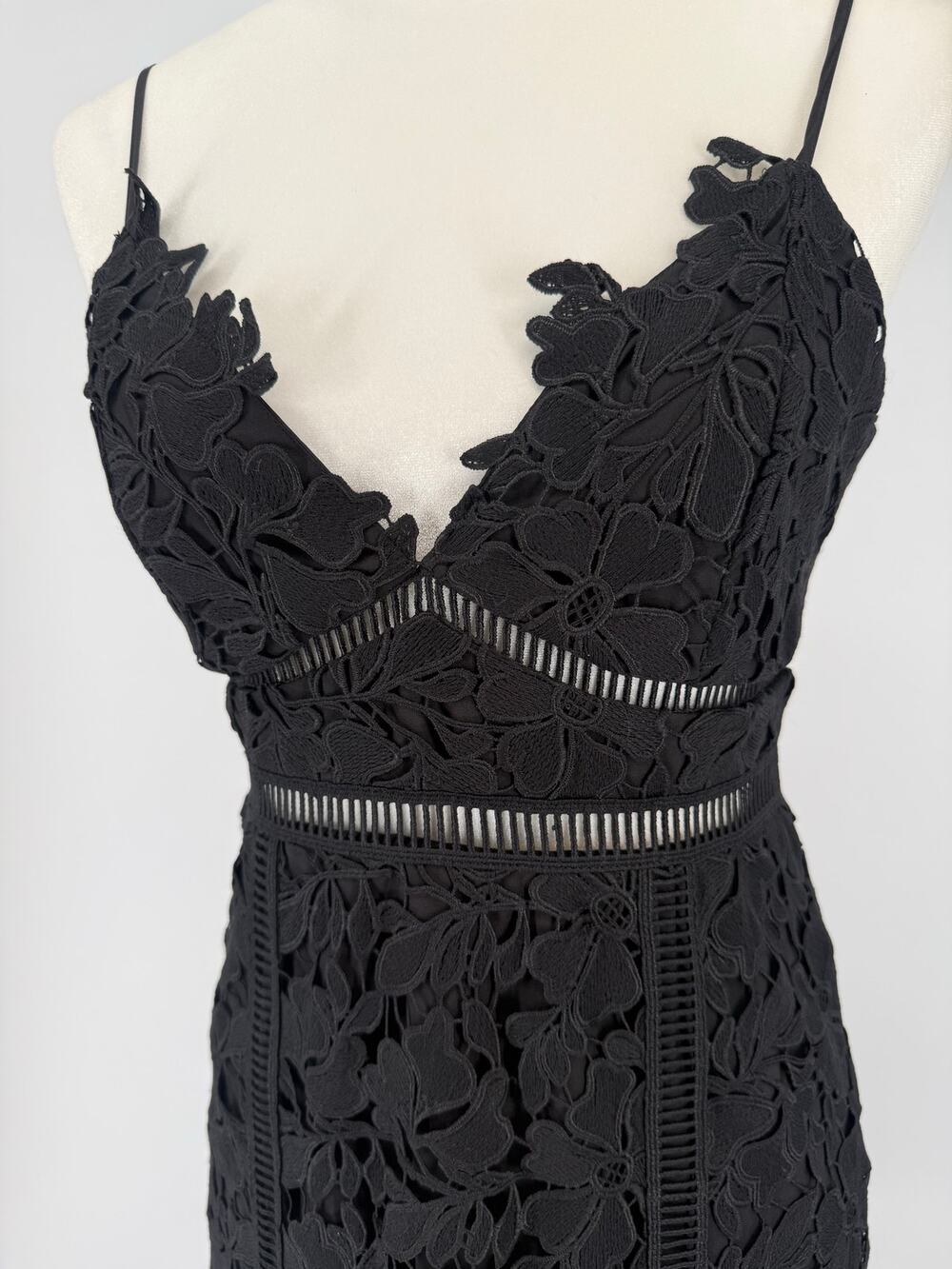 Bardot Gemma Black Floral Lace Cutout Midi Dress US 6 Wedding Cocktail